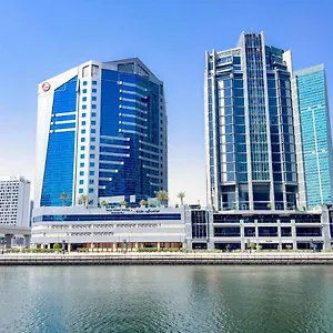فندق جالف كورت بيزنس باي, دبي